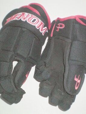 Phenom Senior Hockey Gloves Size 14 inch XL